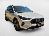 Thumbnail of 2025 Star White Metallic Tri-Coat Ford Escape
