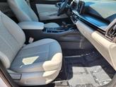 Thumbnail of 2025 Glacial White Pearl Kia Sorento
