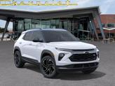 Thumbnail of 2026 Iridescent Pearl Tricoat Chevrolet Trailblazer