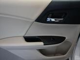 Thumbnail of 2016 White Orchid Pearl Honda Accord