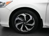 Thumbnail of 2016 White Orchid Pearl Honda Accord