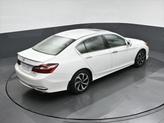 Thumbnail of 2016 White Orchid Pearl Honda Accord