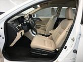 Thumbnail of 2016 White Orchid Pearl Honda Accord