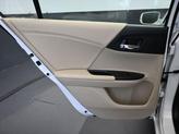 Thumbnail of 2016 White Orchid Pearl Honda Accord
