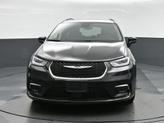 Thumbnail of 2022 Brilliant Black Crystal Pearlcoat Chrysler Pacifica