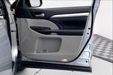 Thumbnail of 2019 Celestial Silver Metallic Toyota Highlander