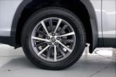 Thumbnail of 2019 Celestial Silver Metallic Toyota Highlander