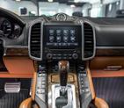 Thumbnail of 2018 Moonlight Blue Metallic Porsche Cayenne