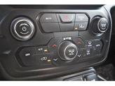 Thumbnail of 2021 Alpine White Clearcoat Jeep Renegade