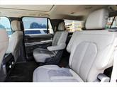 Thumbnail of 2018 White Platinum Ford Expedition