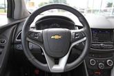 Thumbnail of 2022 Iridescent Pearl Tricoat Chevrolet Trax