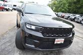 Thumbnail of 2024 Diamond Black Crystal Pearlcoat Jeep Grand Cherokee