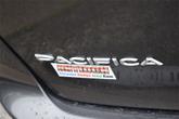 Thumbnail of 2023 Granite Crystal Metallic Clearcoat Chrysler Pacifica