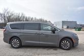 Thumbnail of 2025 Ceramic Gray Clearcoat Chrysler Pacifica Hybrid