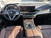Thumbnail of 2025 White Metallic BMW X7