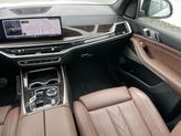 Thumbnail of 2025 Mineral White Metallic BMW X7