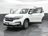 Thumbnail of 2021 White Honda Pilot