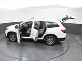 Thumbnail of 2021 White Honda Pilot