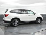 Thumbnail of 2021 White Honda Pilot