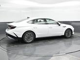 Thumbnail of 2025 White Hyundai SONATA Hybrid