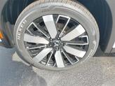Thumbnail of 2025 Diamond White Mitsubishi Outlander