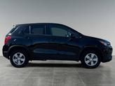 Thumbnail of 2022 Mosaic Black Metallic Chevrolet Trax