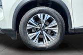 Thumbnail of 2023 Pearl White Tricoat Nissan Rogue
