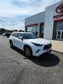 Thumbnail of 2023 Wind Chill Pearl Toyota Highlander