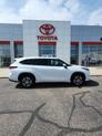 Thumbnail of 2023 Wind Chill Pearl Toyota Highlander
