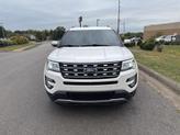 Thumbnail of 2016 White Platinum Clearcoat Metallic Ford Explorer