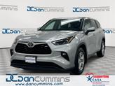 Photo of 2022 Silver Toyota Highlander