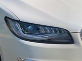 Thumbnail of 2020 White Platinum Tri-Coat Metallic Lincoln MKZ