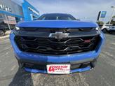 Thumbnail of 2025 Reef Blue Metallic Chevrolet Equinox