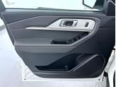 Thumbnail of 2025 White Metallic Ford Explorer