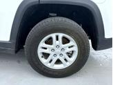 Thumbnail of 2023 Bright White Clearcoat Jeep Grand Cherokee