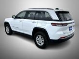 Thumbnail of 2023 Bright White Clearcoat Jeep Grand Cherokee