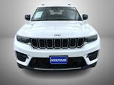 Thumbnail of 2023 Bright White Clearcoat Jeep Grand Cherokee