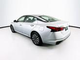 Thumbnail of 2024 Brilliant Silver Metallic Nissan Altima