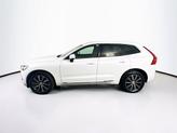 Thumbnail of 2020 Crystal White Metallic Volvo XC60