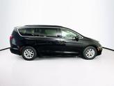 Thumbnail of 2022 Brilliant Black Crystal Pearlcoat Chrysler Pacifica