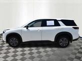 Thumbnail of 2024 Glacier White Nissan Pathfinder