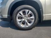 Thumbnail of 2015 Creme Brulee Mica Toyota Highlander