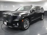 Thumbnail of 2023 Onyx Black GMC Yukon XL