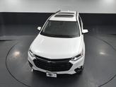 Thumbnail of 2021 Iridescent Pearl Tricoat Chevrolet Traverse