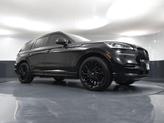 Thumbnail of 2023 Infinite Black Metallic Clearcoat Lincoln Aviator