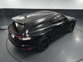 Thumbnail of 2023 Infinite Black Metallic Clearcoat Lincoln Aviator