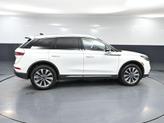 Thumbnail of 2022 Pristine White Metallic Tri-Coat Lincoln Corsair