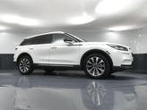 Thumbnail of 2022 Pristine White Metallic Tri-Coat Lincoln Corsair