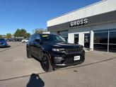 Thumbnail of 2024 Diamond Black Crystal Pearlcoat Jeep Grand Cherokee