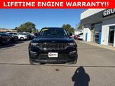 Thumbnail of 2024 Diamond Black Crystal Pearlcoat Jeep Grand Cherokee